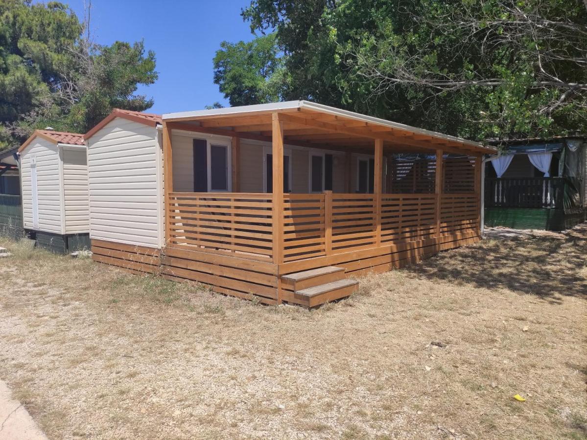 K9 Mobile Home Camp Imperial Vodice Buitenkant foto