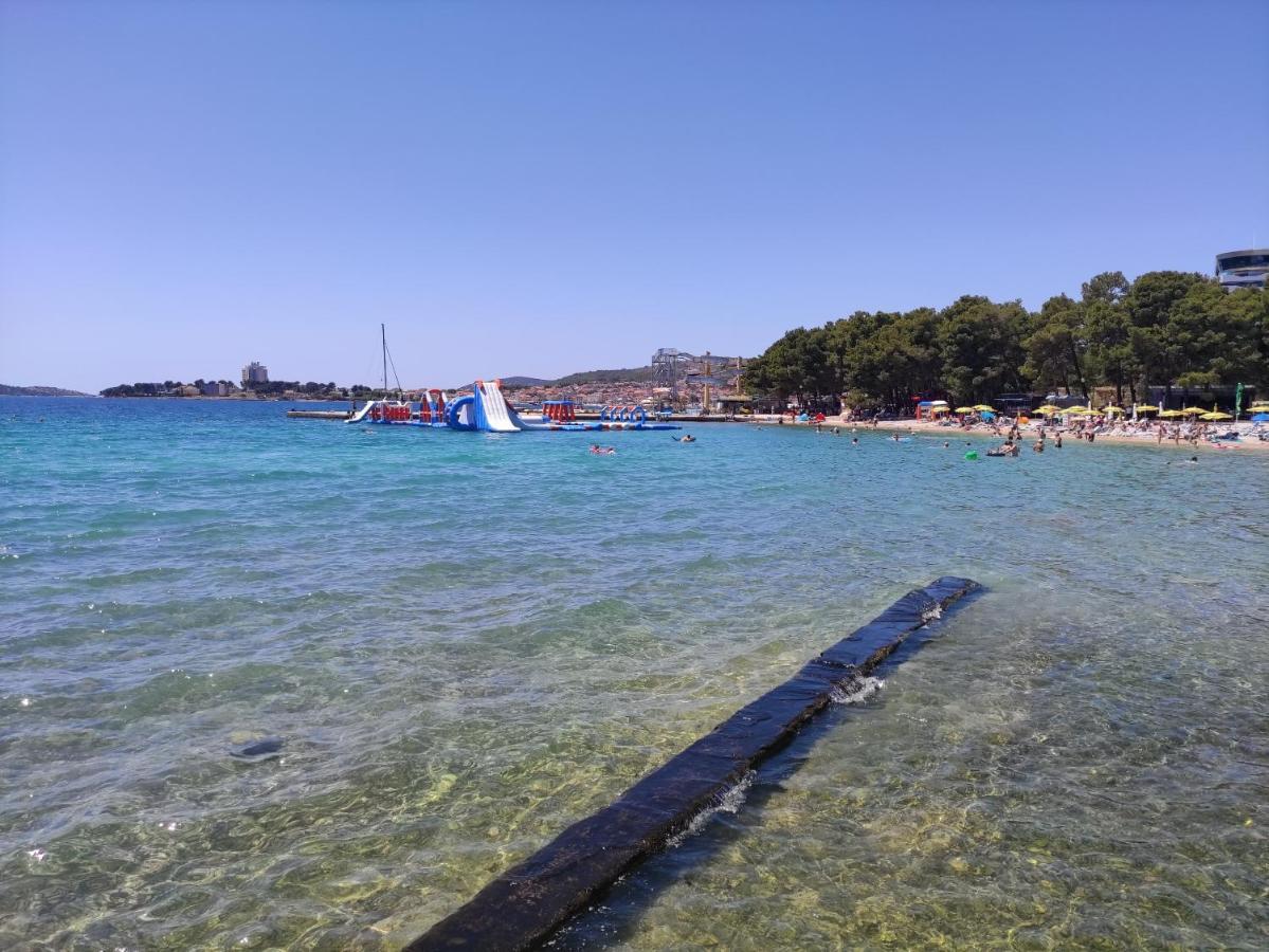 K9 Mobile Home Camp Imperial Vodice Buitenkant foto