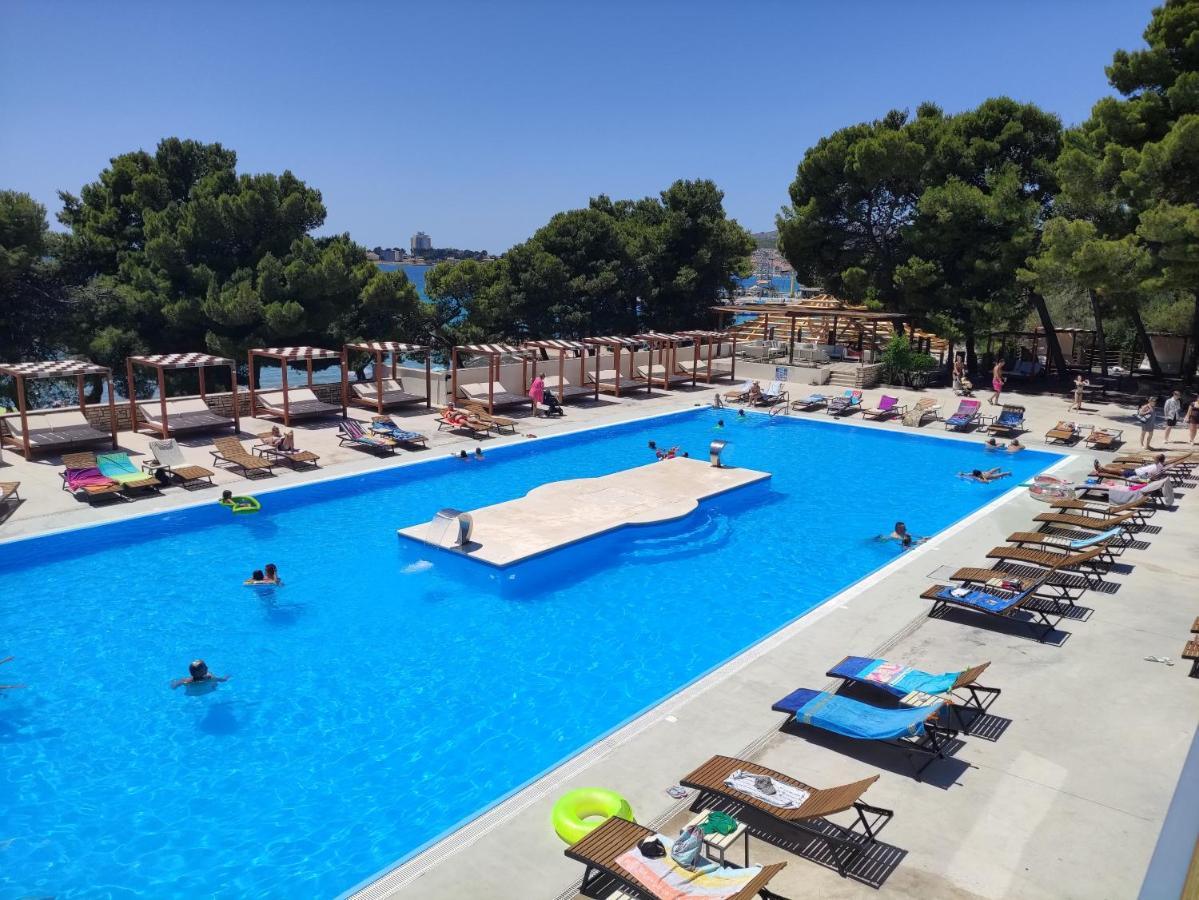 K9 Mobile Home Camp Imperial Vodice Buitenkant foto