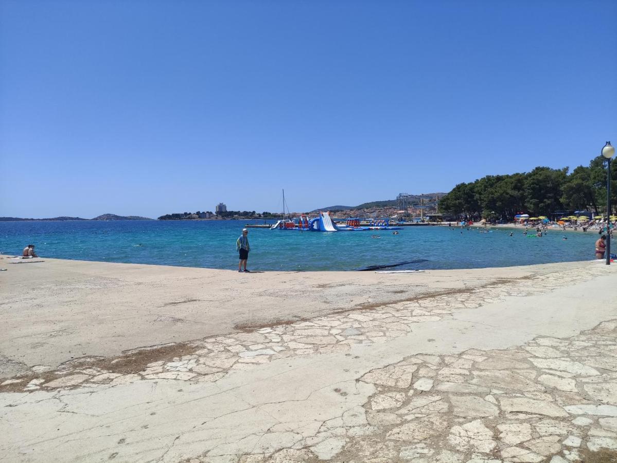 K9 Mobile Home Camp Imperial Vodice Buitenkant foto