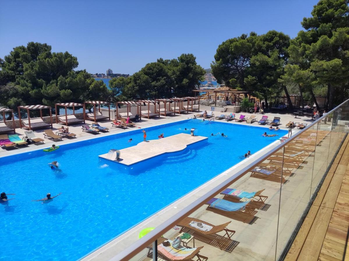 K9 Mobile Home Camp Imperial Vodice Buitenkant foto