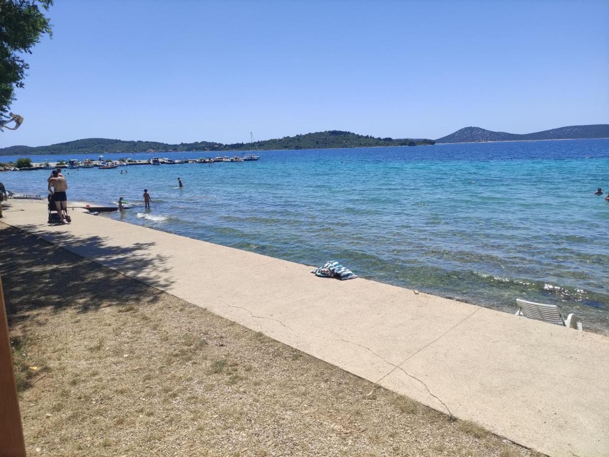 K9 Mobile Home Camp Imperial Vodice Buitenkant foto