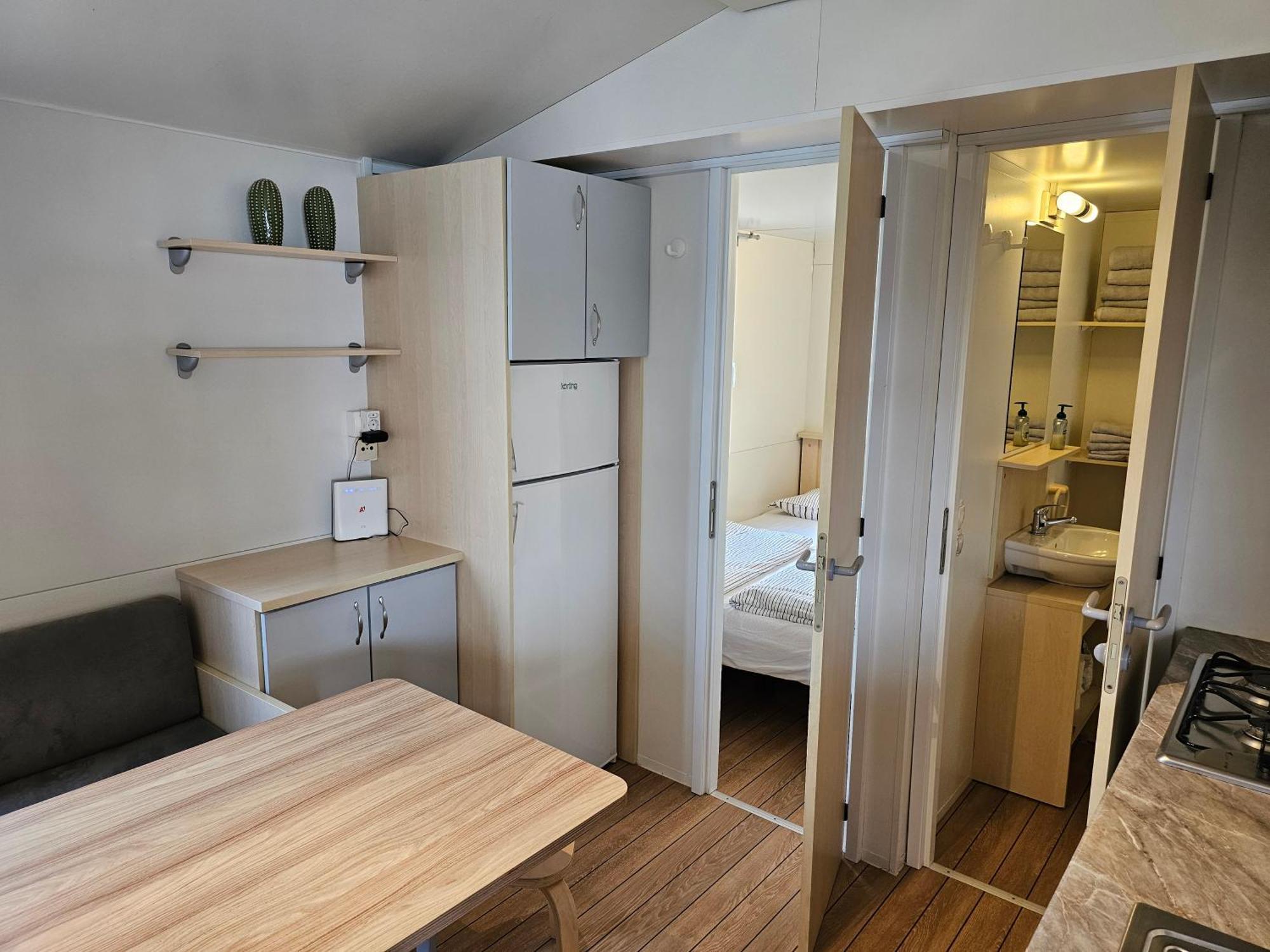 K9 Mobile Home Camp Imperial Vodice Buitenkant foto